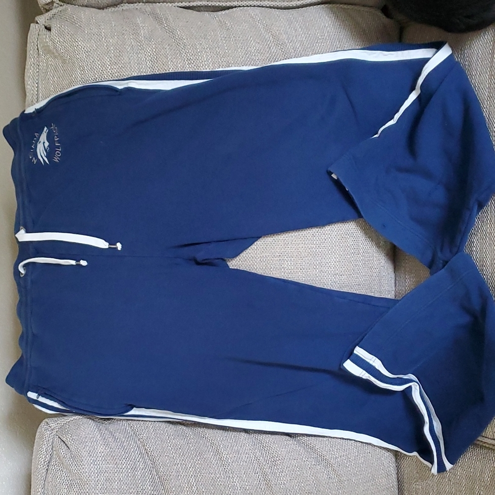 Nevada Wolfpack sweats
